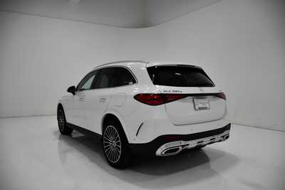 2025 Mercedes-Benz GLC-Class, $75350. Photo 3