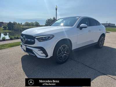 2025 Mercedes-Benz GLC-Class, $69745. Photo 1