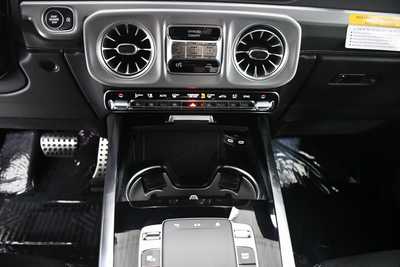 2025 Mercedes-Benz G-Class, $198800. Photo 12