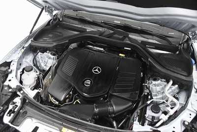 2025 Mercedes-Benz GLC-Class, $59975. Photo 6