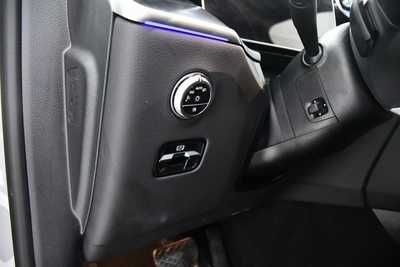 2025 Mercedes-Benz GLC-Class, $52995. Photo 8
