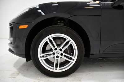 2022 Porsche Macan, $45995. Photo 5