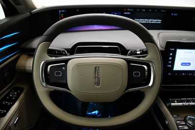 2025 Lincoln Nautilus, $58995. Photo 9