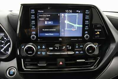2021 Toyota Highlander, $37495. Photo 11