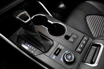 2021 Toyota Highlander, $37495. Photo 12