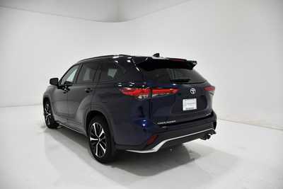 2021 Toyota Highlander, $37495. Photo 3