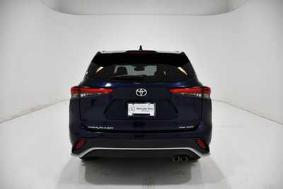 2021 Toyota Highlander, $37495. Photo 4