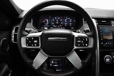 2023 Land Rover Discovery, $54995. Photo 9