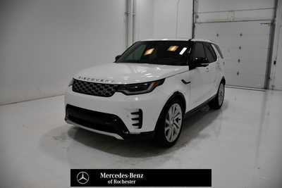 2023 Land Rover Discovery, $54995. Photo 1