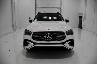 2025 Mercedes-Benz GLE-Class, $79845. Photo 2