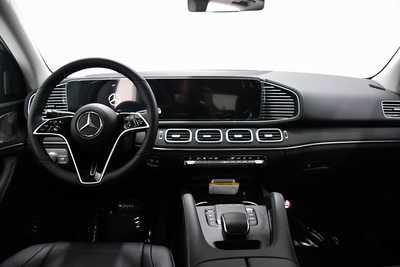 2025 Mercedes-Benz GLE-Class, $79845. Photo 7