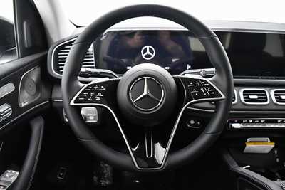 2025 Mercedes-Benz GLE-Class, $79845. Photo 9