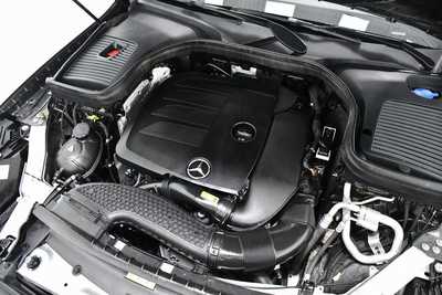 2022 Mercedes-Benz GLC-Class, $28995. Photo 6