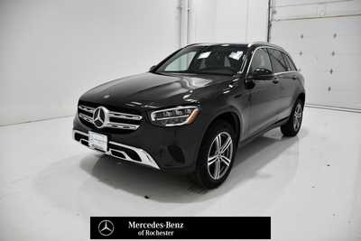 2022 Mercedes-Benz GLC-Class, $28995. Photo 1