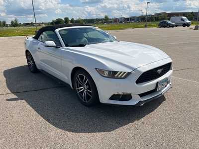2016 Ford Mustang, $17495. Photo 3