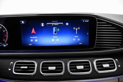 2025 Mercedes-Benz GLE-Class, $73065. Photo 11