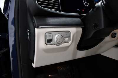 2025 Mercedes-Benz GLE-Class, $73065. Photo 9
