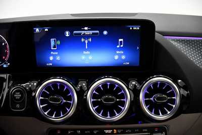 2025 Mercedes-Benz GLA-Class, $40995. Photo 11