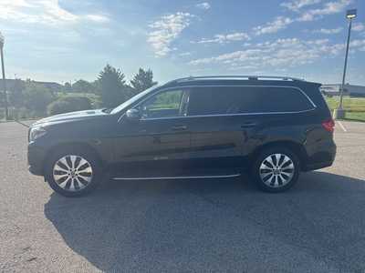 2019 Mercedes-Benz GLS-Class, $27995. Photo 2