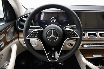 2025 Mercedes-Benz GLS-Class, $90980. Photo 8