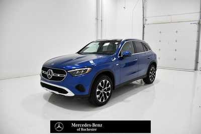 2025 Mercedes-Benz GLC-Class, $68550. Photo 1