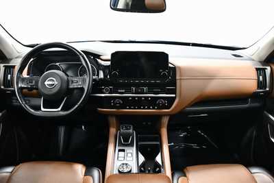 2022 Nissan Pathfinder, $31495. Photo 7