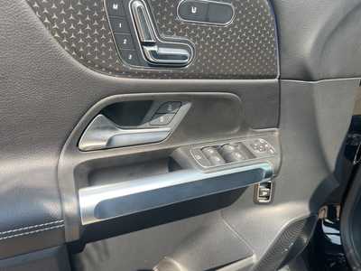 2025 Mercedes-Benz GLB-Class, $42995. Photo 10