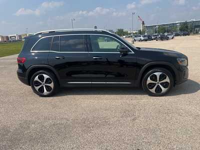 2025 Mercedes-Benz GLB-Class, $42995. Photo 4