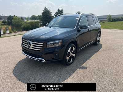 2025 Mercedes-Benz GLB-Class, $42995. Photo 1