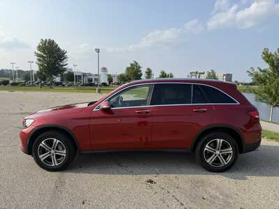 2016 Mercedes-Benz GLC, $17995. Photo 2