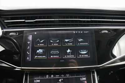 2022 Audi Q7, $35695. Photo 11