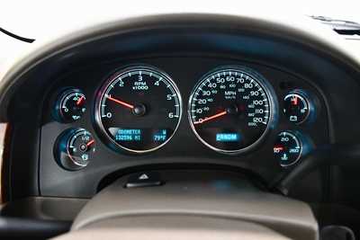 2013 GMC Yukon XL, $12995. Photo 10