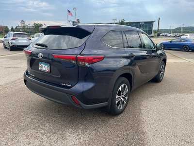 2021 Toyota Highlander, $36495. Photo 5
