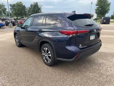 2021 Toyota Highlander, $36495. Photo 7