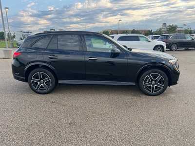 2025 Mercedes-Benz GLC-Class, $49995. Photo 4