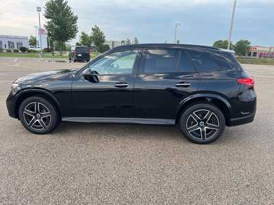 2025 Mercedes-Benz GLC-Class, $49995. Photo 8