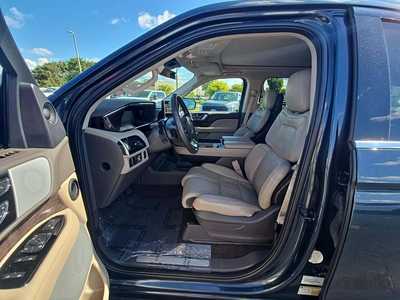 2022 Lincoln Navigator, $59995. Photo 2