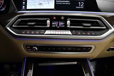 2022 BMW X5, $45995. Photo 12