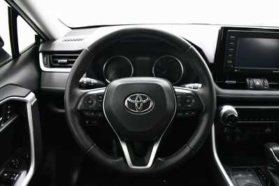 2021 Toyota RAV4, $25995. Photo 8