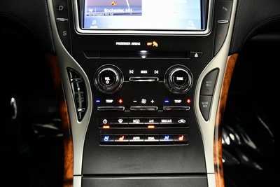 2020 Lincoln Nautilus, $21495. Photo 12