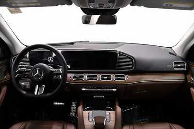 2026 Mercedes-Benz GLS-Class, $105700. Photo 7