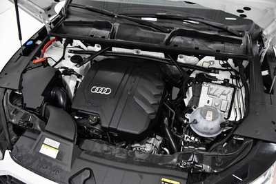 2023 Audi Q5, $31995. Photo 5