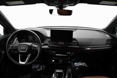 2023 Audi Q5, $31995. Photo 7