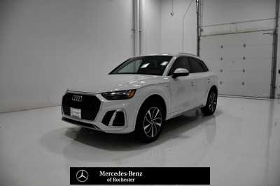 2023 Audi Q5, $31995. Photo 1