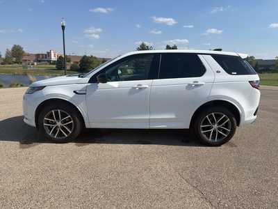 2024 Land Rover Discovery, $38495. Photo 3