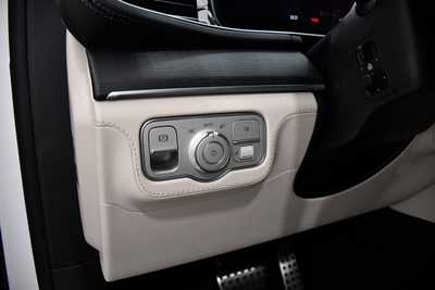 2026 Mercedes-Benz GLE-Class, $108475. Photo 9