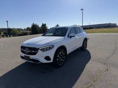 2025 Mercedes-Benz GLC-Class, $54995. Photo 4