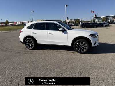 2025 Mercedes-Benz GLC-Class, $54995. Photo 1