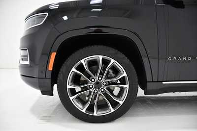 2025 Jeep Grand Wagoneer, $87995. Photo 6