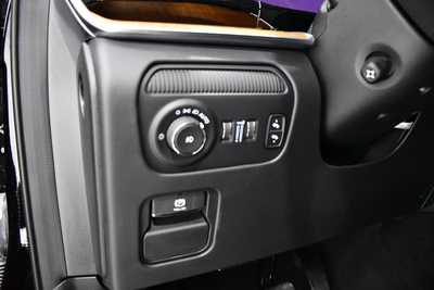 2025 Jeep Grand Wagoneer, $87995. Photo 9